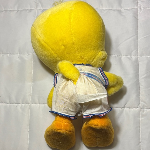 Yellow Tweety Bird Plush Toy - Picture 7 of 8